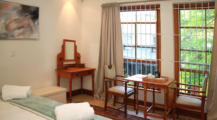 Parfait at Koetsiershuis in historic core