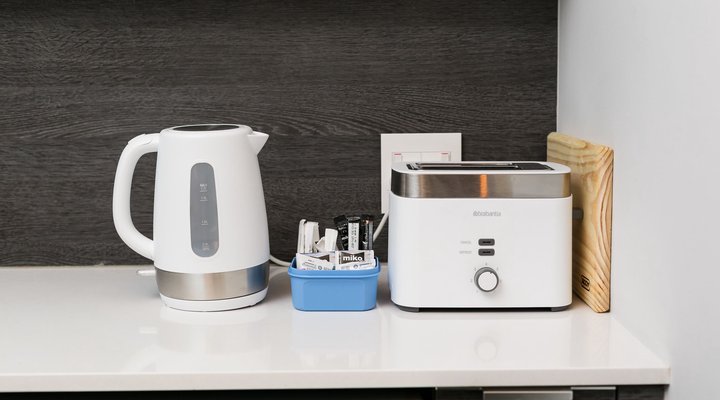 Matrix 513 2 bedroom Century City 