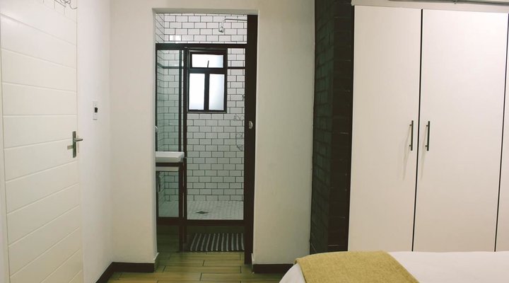 The Heriot Large Suit Apartment
