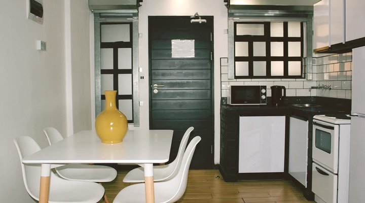 The Heriot Large Suit Apartment