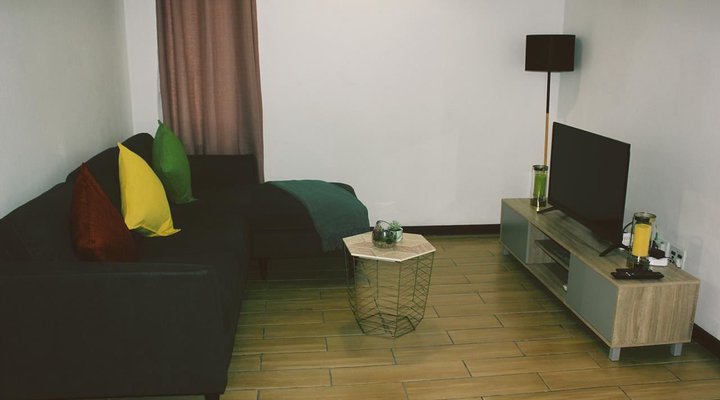 The Heriot Large Suit Apartment