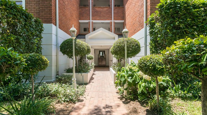 2 ensuite bedroom Sandton CBD Apartment 