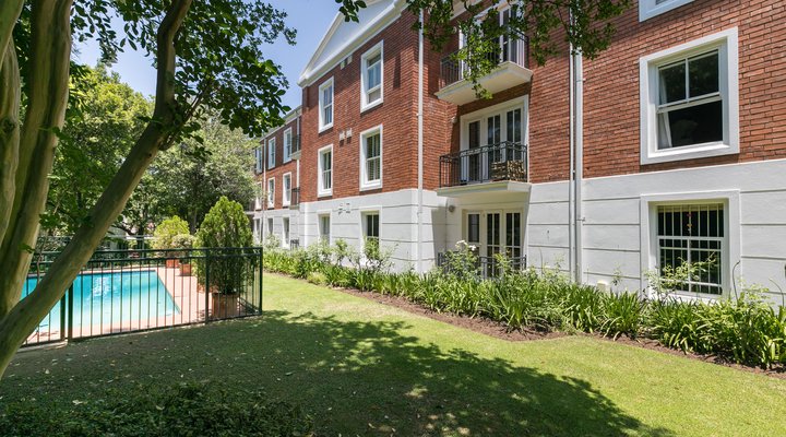 2 ensuite bedroom Sandton CBD Apartment 