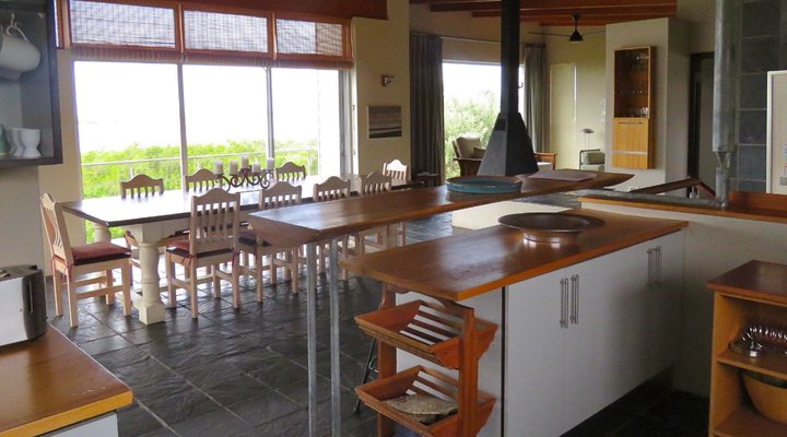 Strandveld Beach House Plett Self Catering