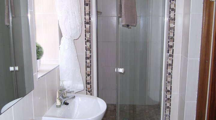 Dux-n-biki Guesthouse