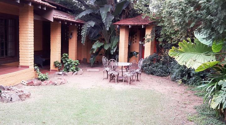 The Roosters Nest BnB