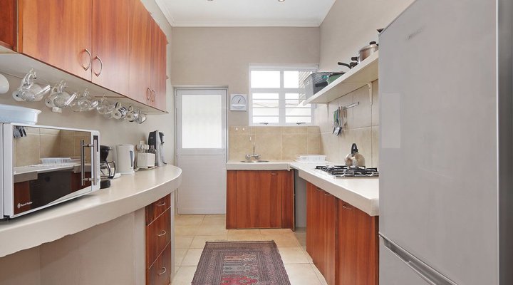 Sweet Sea Point Sanctuary by AirAgents