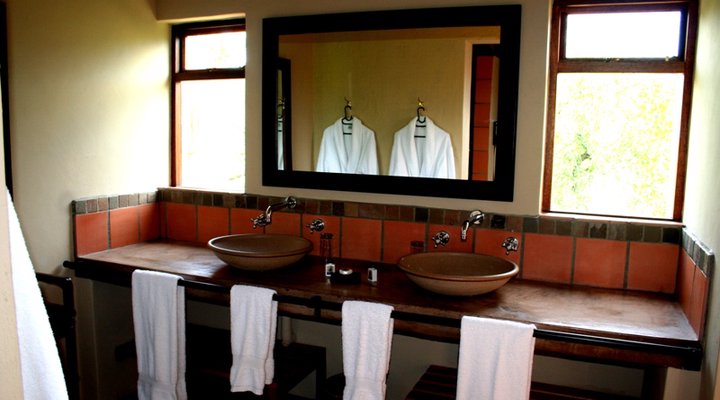 Toro Yaka Bush Lodge