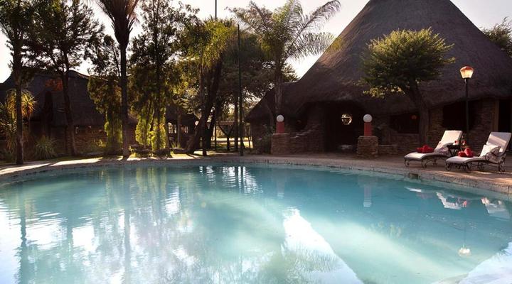 Kalahari Sands Lodge