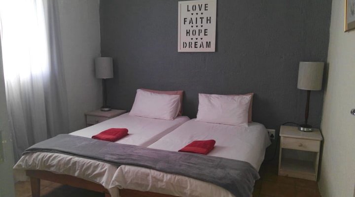 Rooiheuwel-Noord Accommodation