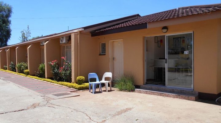 Luxury Inn Close Company