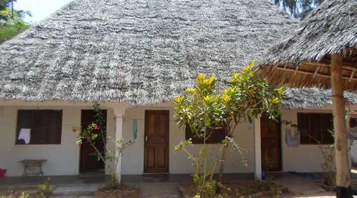 Jambo Brothers Bungalows