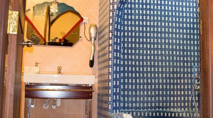 Tembo House Hotel and Apartment