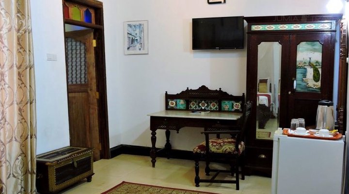 Tembo House Hotel and Apartment