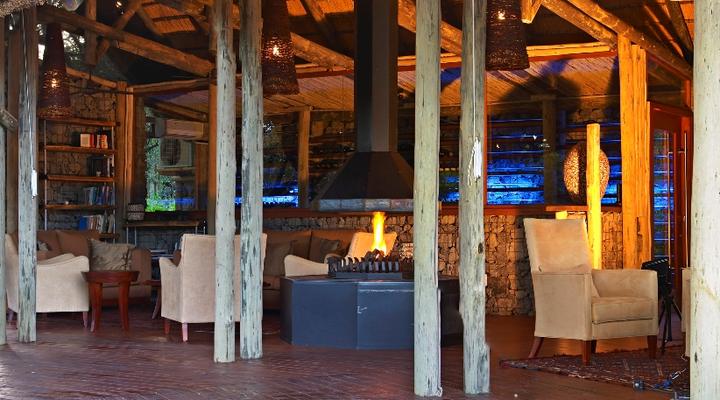 Rhino Post Safari Lodge - Rhino Walking Safaris