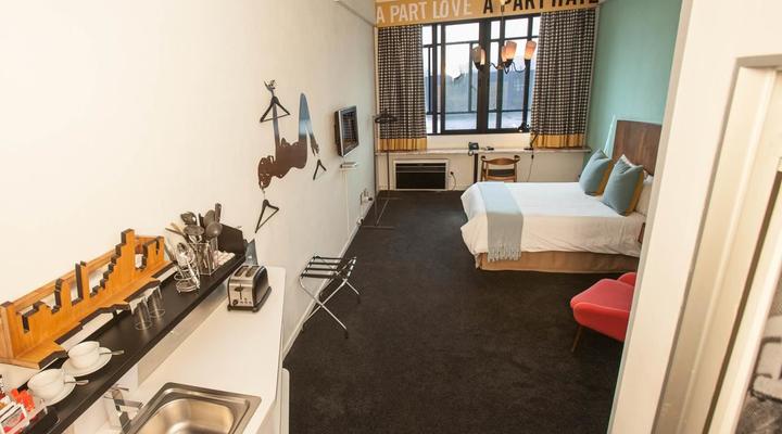 12 Decades Art Hotel