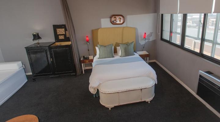 12 Decades Art Hotel