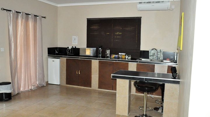  Tuuthebe Lodge & Campsite