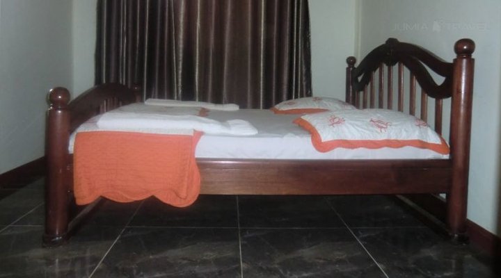 Crystal Valley Hotel