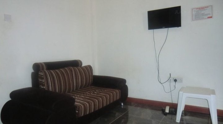 Crystal Valley Hotel