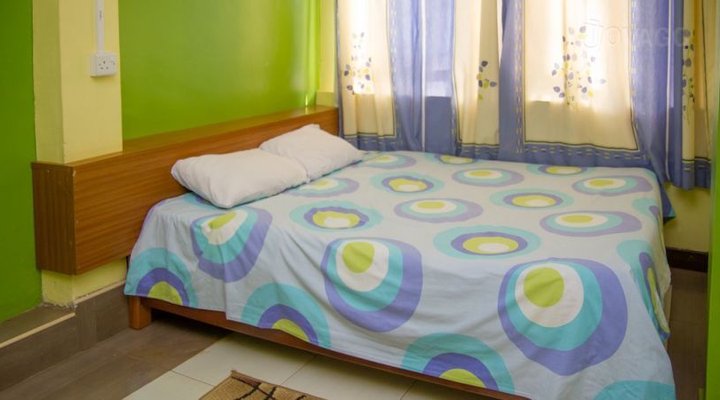 Family Guest House At Hopewell Place