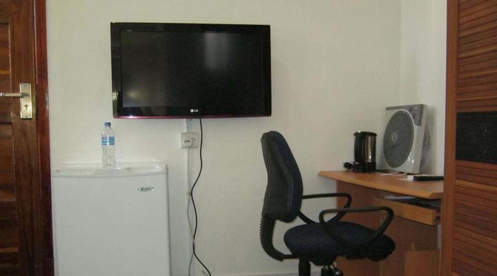 Mahale Classic Lodge