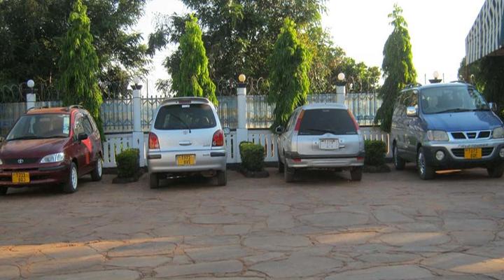 Mahale Classic Lodge