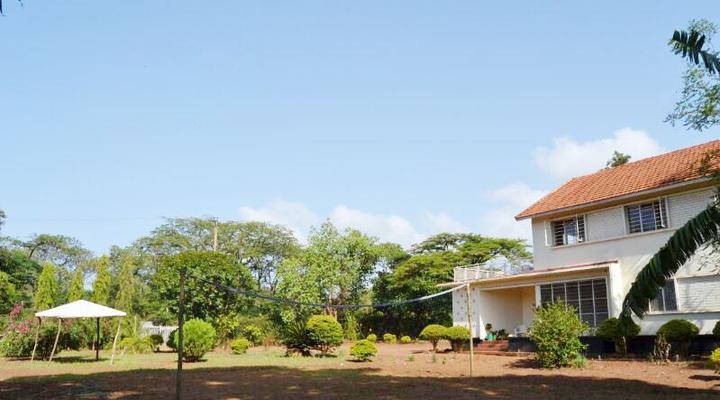 Karibu Hostel
