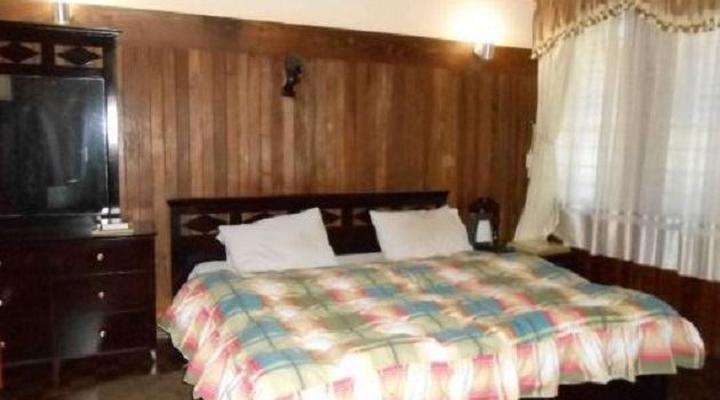 Mount Livingstone Hotel