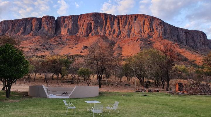 Kransberg Country Lodge Guest Farm