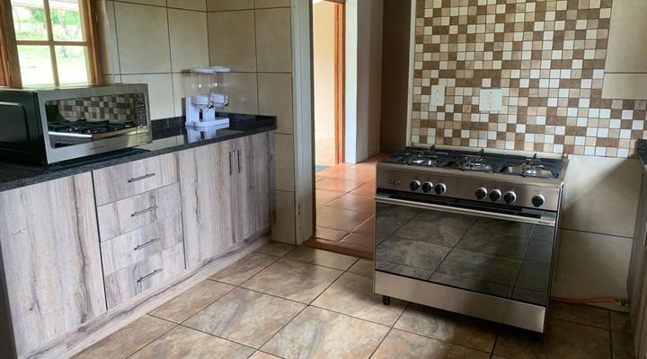 Kransberg Country Lodge Guest Farm