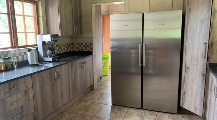 Kransberg Country Lodge Guest Farm