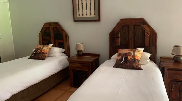 Kransberg Country Lodge Guest Farm