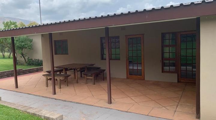 Kransberg Country Lodge Guest Farm