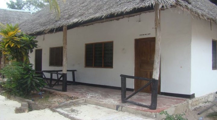 Jambo Brothers Bungalows
