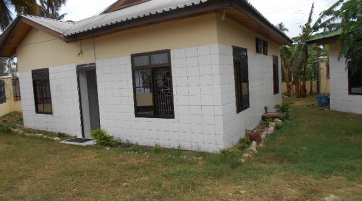 Adela Veronica Guest House