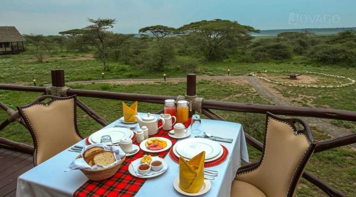 Lake Ndutu Luxury Tented Lodge