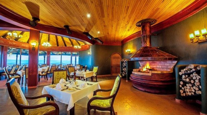 Lake Nakuru Sopa Lodge