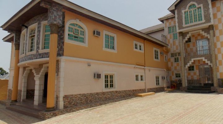 Heritage Hotel & Suite