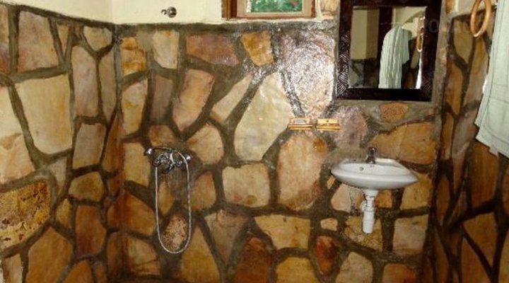Primate Lodge