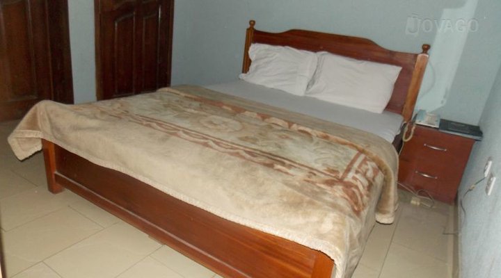 'O' Lakesin Hotel and Suites
