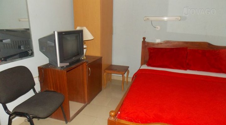 'O' Lakesin Hotel and Suites