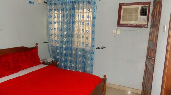 'O' Lakesin Hotel and Suites