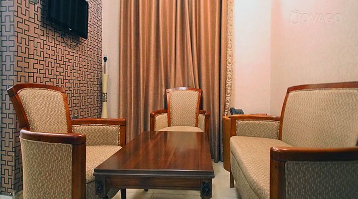 Bleu Ivy Hotel & Suites