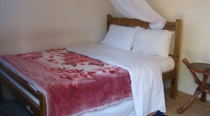 Fernando Nhaca Lodge