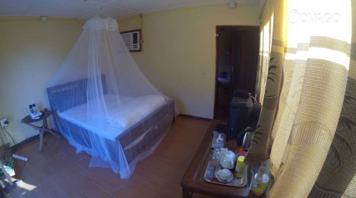 Fernando Nhaca Lodge