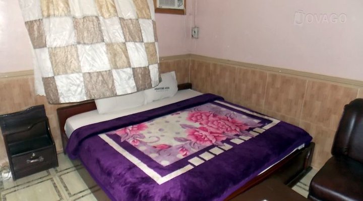 Abayomi Agia Hotels Ltd.