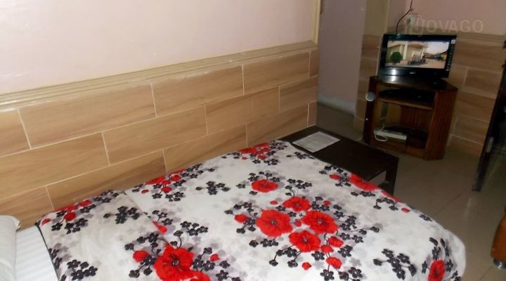 Abayomi Agia Hotels Ltd.