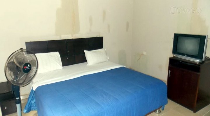 Aries Suites Hotel