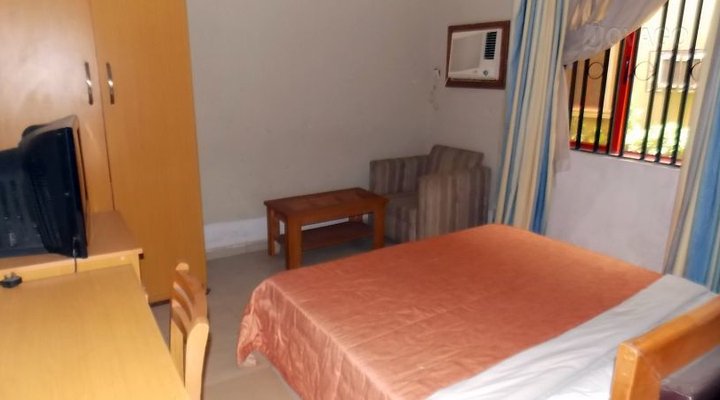 Aries Suites Hotel